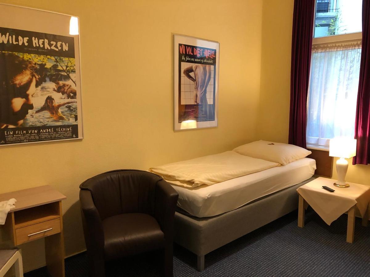 Alpha Hotel Garni ฮัมบูร์ก ภายนอก รูปภาพ