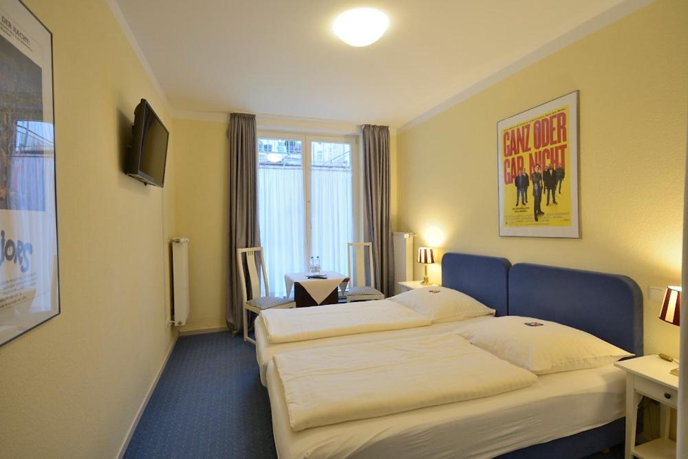 Alpha Hotel Garni ฮัมบูร์ก ภายนอก รูปภาพ