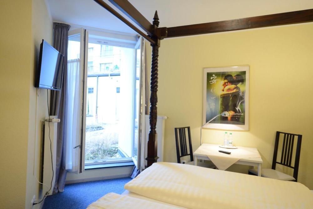 Alpha Hotel Garni ฮัมบูร์ก ภายนอก รูปภาพ